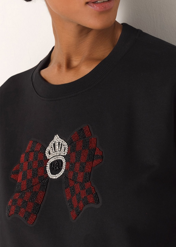 SUDADERA NEGRA LAZO PEDRERIA VICTORIO... SUDADERA NEGRA LAZO PEDRERIA VICTORIO...