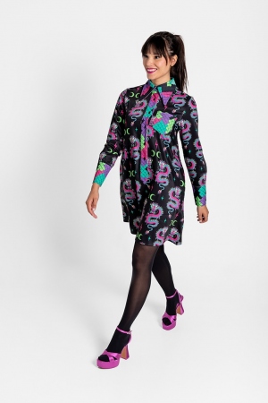 VESTIDO CORTE A LUNÁTICA -...