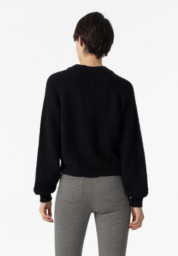 CÁRDIGAN NEGRO BOTONES