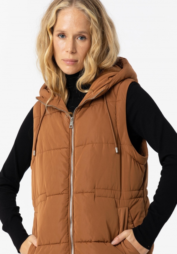 ABRIGO CHALECO ACOLCHADO MARRÓN CON...