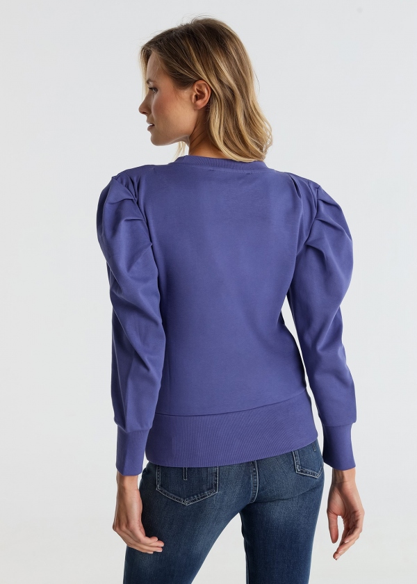 SUDADERA PURPURA ABULLONADA SUDADERA PURPURA ABULLONADA