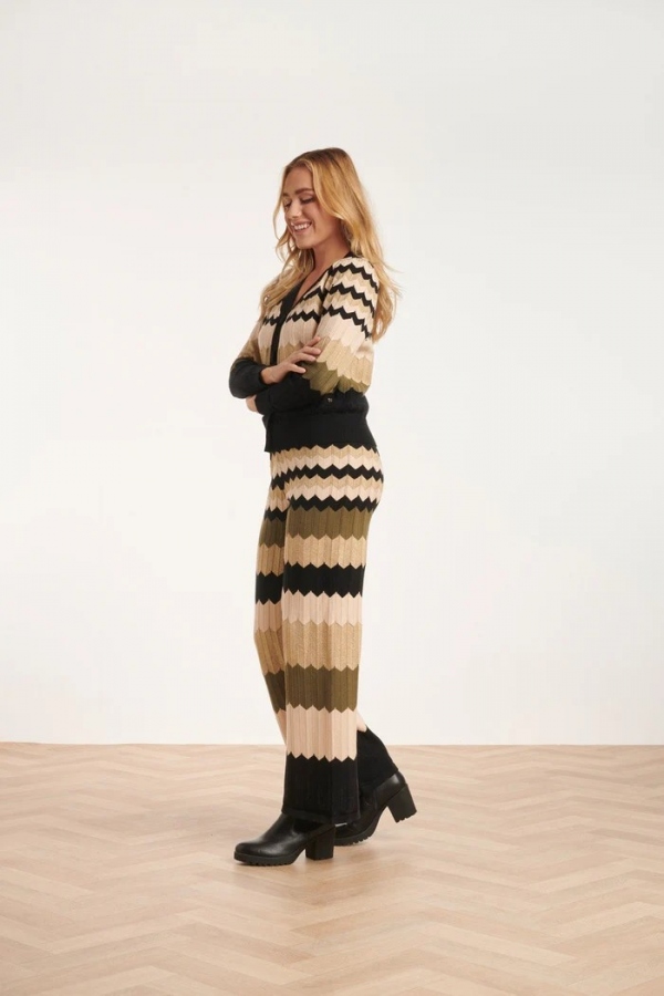 CARDIGÁN PUNTO ZIG ZAG NEUTRO CARDIGÁN PUNTO ZIG ZAG NEUTRO