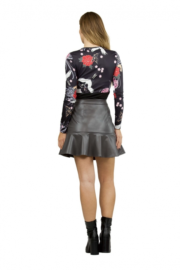 CAMISETA FRUNCE ESTAMPADA