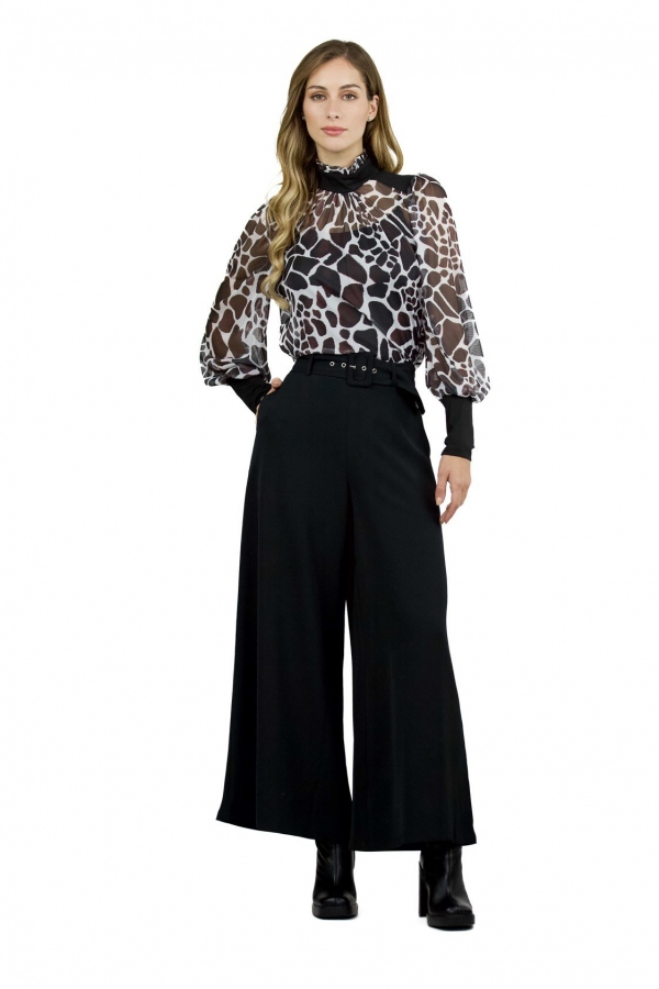 BLUSA ANIMAL PRINT BLANCO Y NEGRO BLUSA ANIMAL PRINT BLANCO Y NEGRO