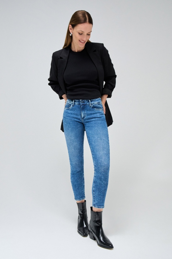 JEANS PUSH UP WONDER CROPPED SKINNY... JEANS PUSH UP WONDER CROPPED SKINNY...