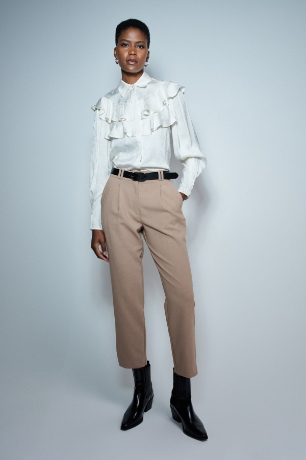 PANTALÓN CHINO SLIM TELA BEIGE
