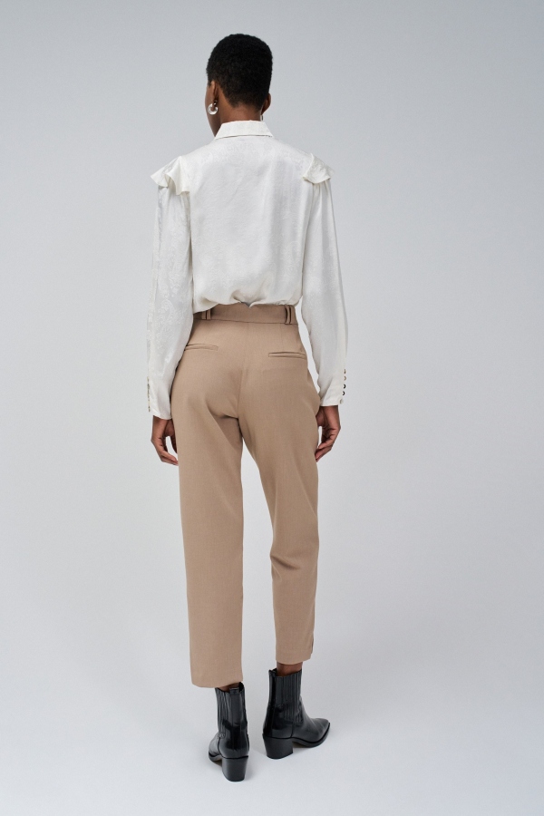 PANTALÓN CHINO SLIM TELA BEIGE