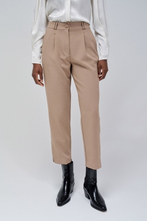 PANTALÓN CHINO SLIM TELA BEIGE
