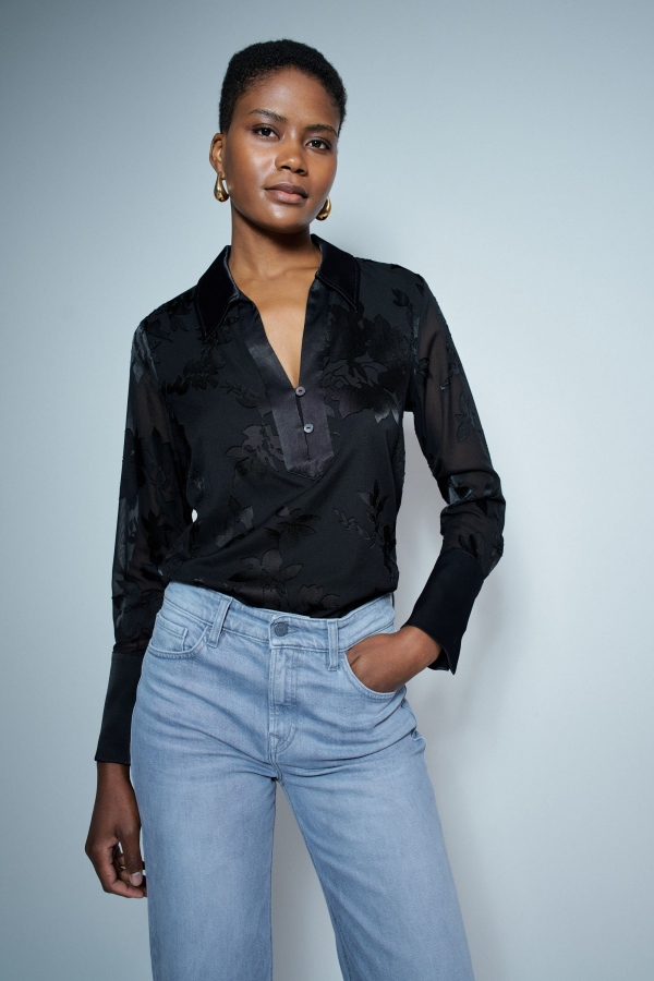 BLUSA NEGRA TEXTURA DEVORÉ BLUSA NEGRA TEXTURA DEVORÉ