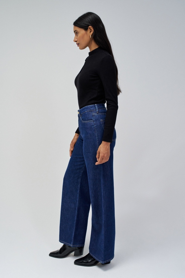 JERSEY NEGRO DE PUNTO CON CADENA