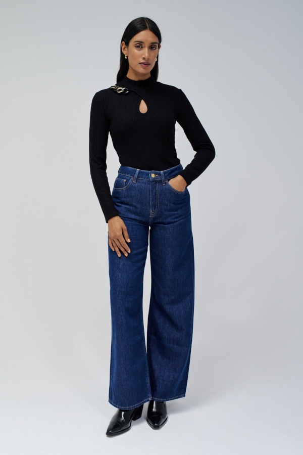 JERSEY NEGRO DE PUNTO CON CADENA