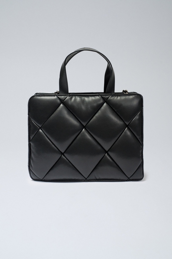 BOLSO DE MANO ACOLCHADO NEGRO BOLSO DE MANO ACOLCHADO NEGRO