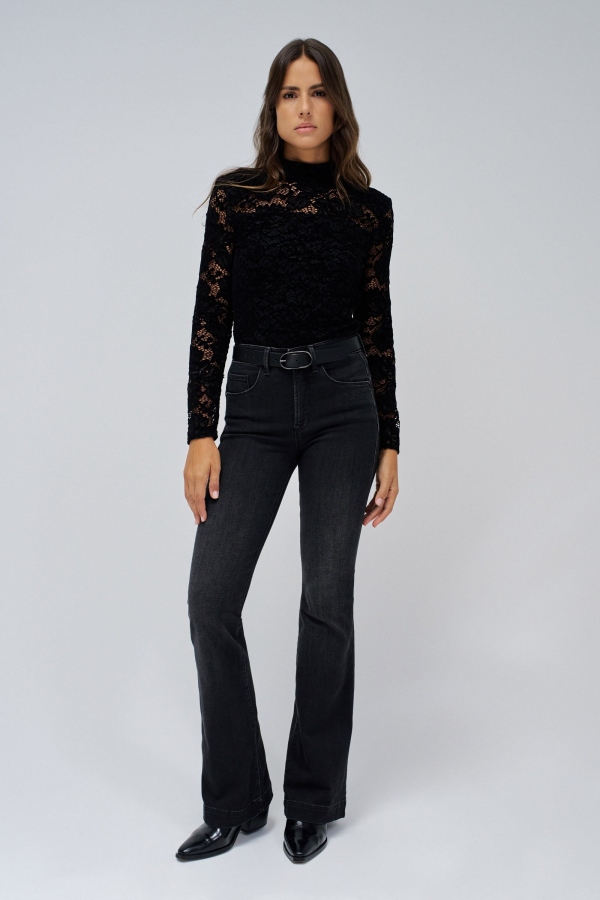 SUÉTER ENCAJE NEGRO SUÉTER ENCAJE NEGRO