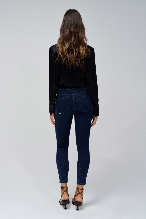 JEANS PUSH IN SECRET ESTAMPADO LASER JEANS PUSH IN SECRET ESTAMPADO LASER