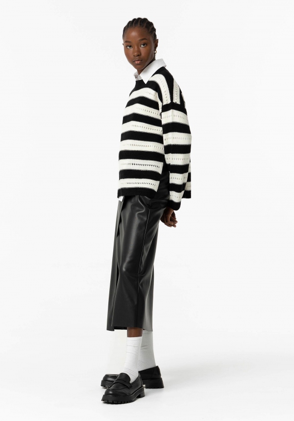 FALDA NEGRA EFECTO PIEL CON NUDO