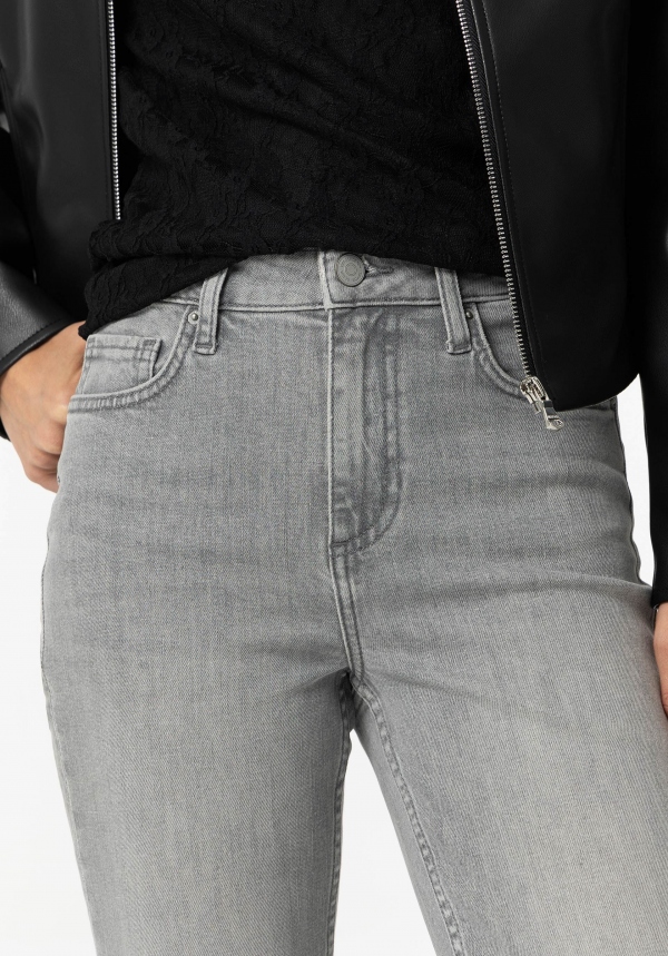 JEANS MEGAN CROPPED FLARE GRISES