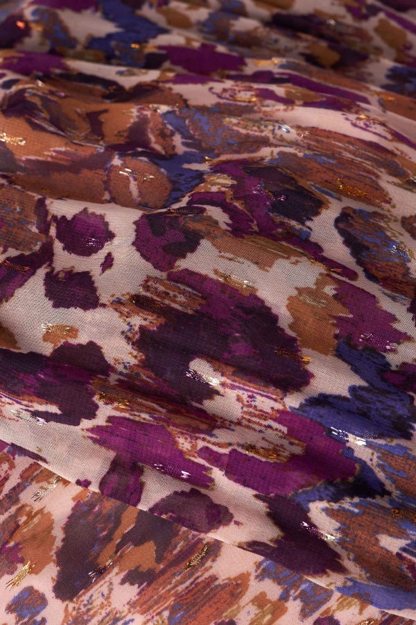 VESTIDO PLISADO MORADO CON CINTURÓN VESTIDO PLISADO MORADO CON CINTURÓN