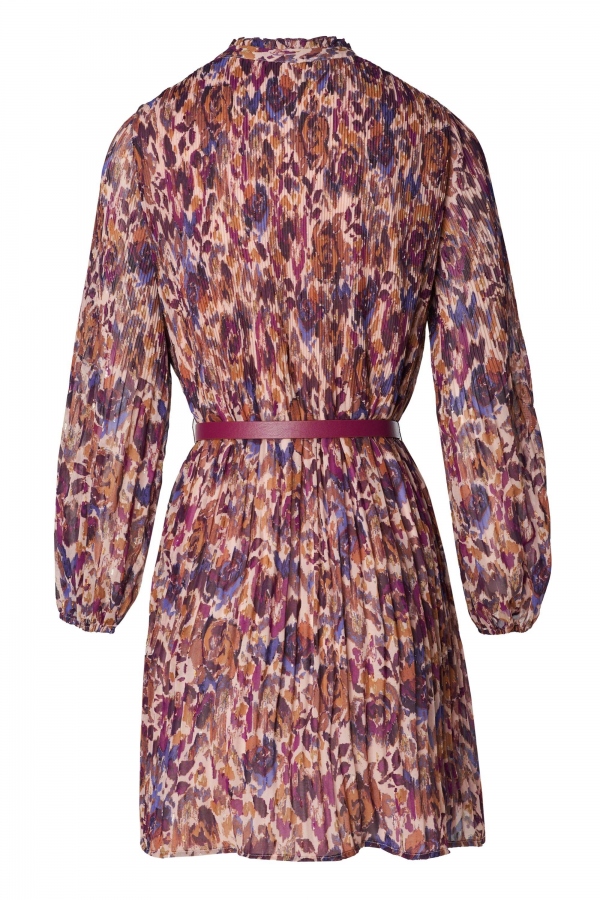 VESTIDO PLISADO MORADO CON CINTURÓN VESTIDO PLISADO MORADO CON CINTURÓN