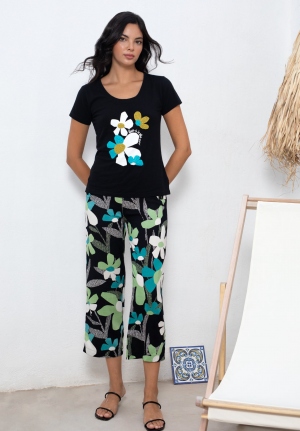 CAMISETA NEGRA FLORES 2