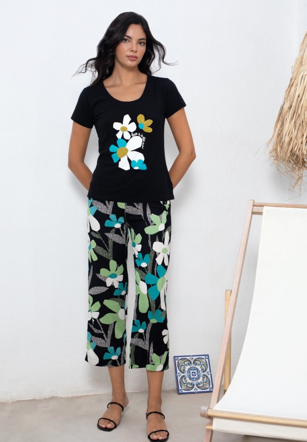 CAMISETA NEGRA FLORES CAMISETA NEGRA FLORES