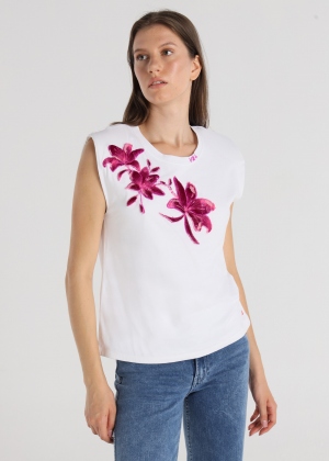 CAMISETA BLANCA FLORAL CON...