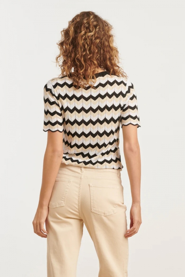 TOP DE PUNTO ZIG ZAG BLANCO... 2