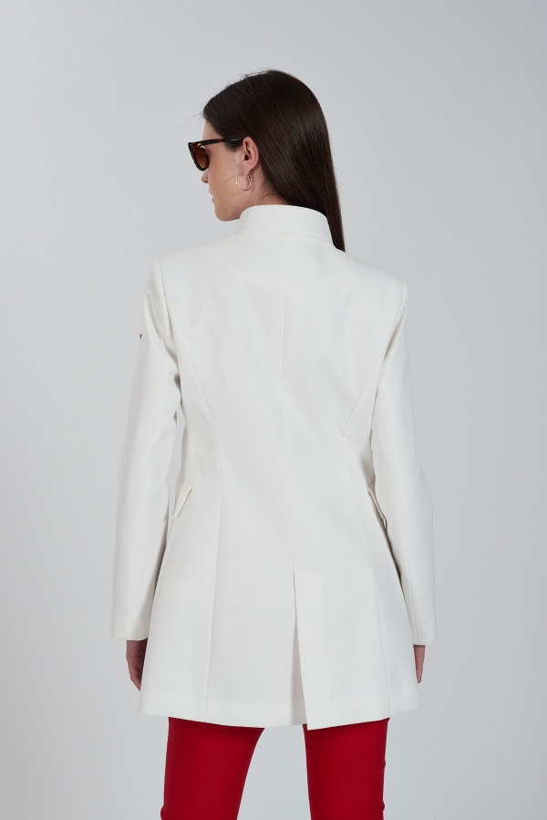 CHAQUETA LARGA BLANCA CHAQUETA LARGA BLANCA