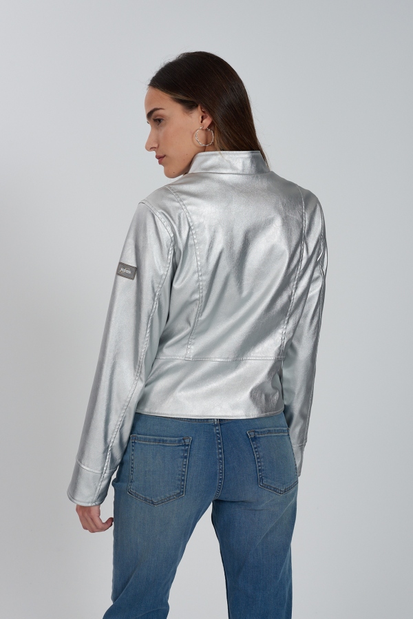 CAZADORA CORTA PLATEADA CAZADORA CORTA PLATEADA