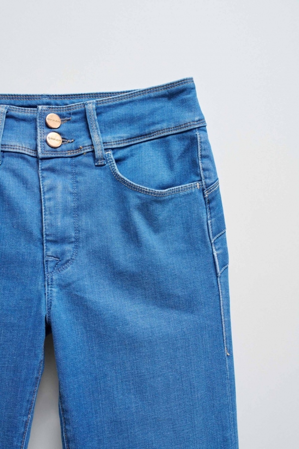 JEANS SECRET PUSH IN STRAIGHT JEANS SECRET PUSH IN STRAIGHT