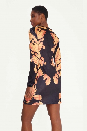 VESTIDO NEGRO DAMASCO 2