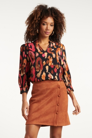 BLUSA NEGRA ANIMAL PRINT