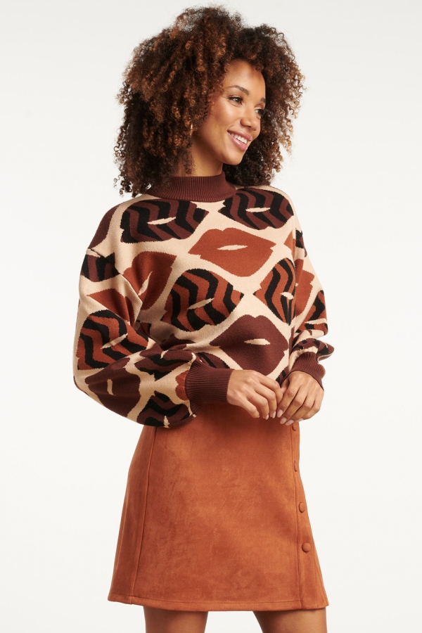 SUÉTER DE PUNTO LABIOS 2