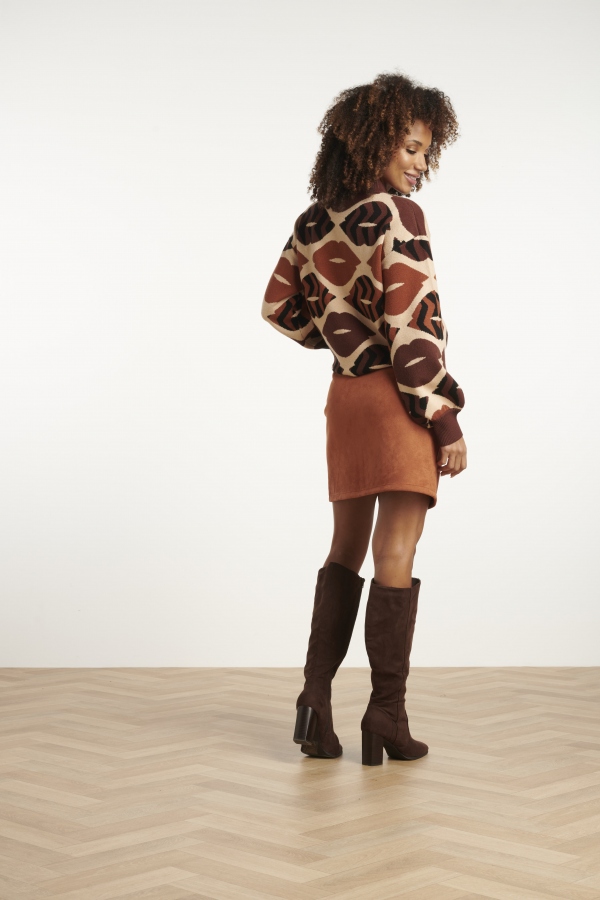 SUÉTER DE PUNTO LABIOS