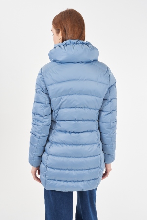 ABRIGO ACOLCHADO AZUL CLARO 2