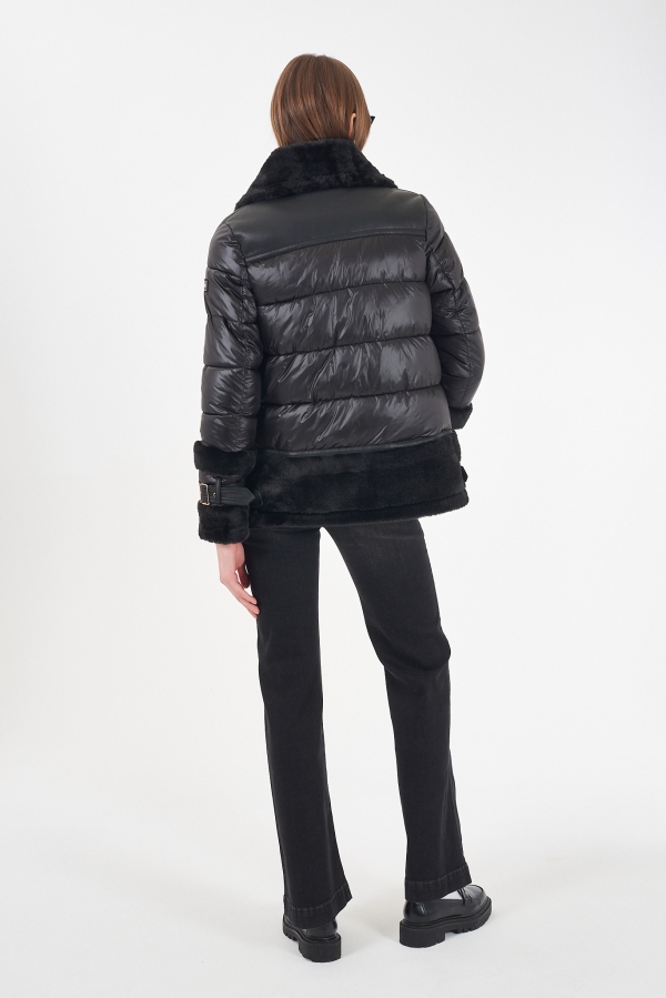 ABRIGO NEGRO ACOLCHADO COMBINADO...