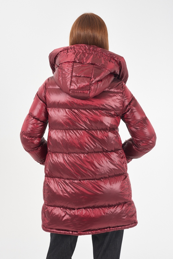 ABRIGO PUFFER PLUMAS BORGOÑA