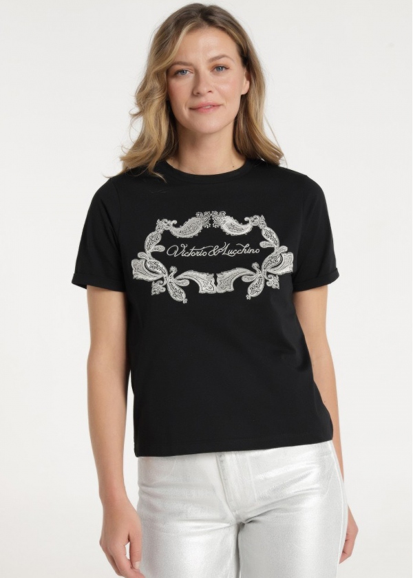 CAMISETA NEGRA BARROCA V&L