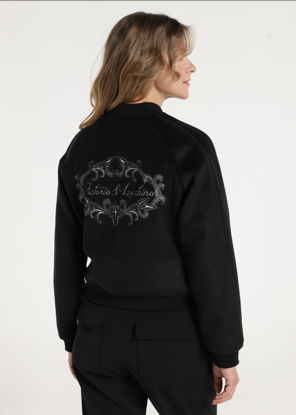 CAZADORA NEGRA BARROCA V&L 2