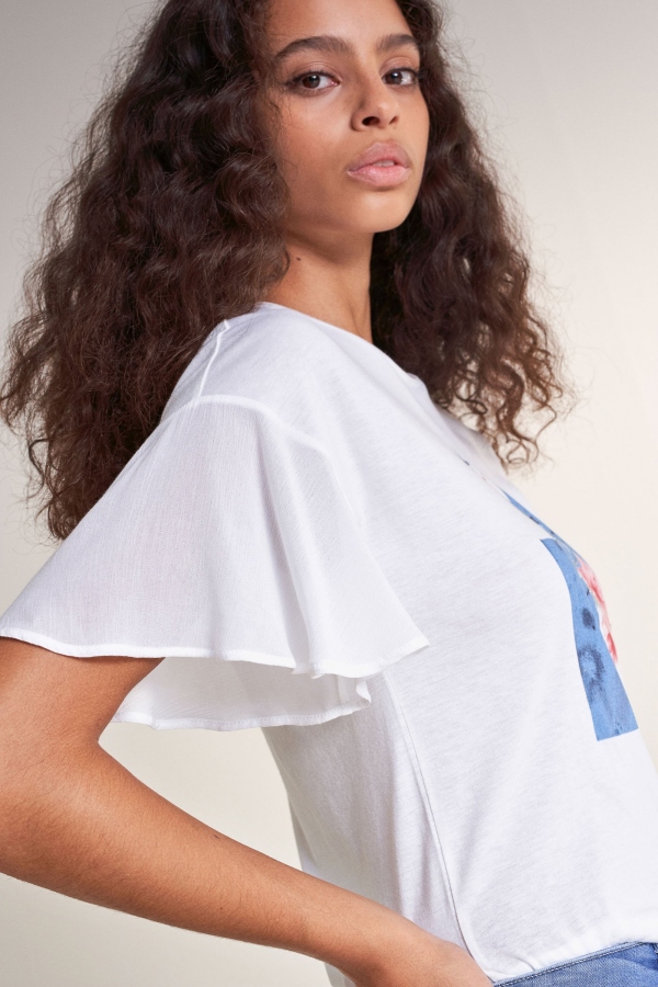 CAMISETA GRÁFICO FLORAL