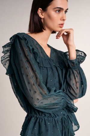 TÚNICA VERDE CINTADA CON... 2