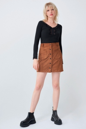 FALDA PUSH IN SECRET...