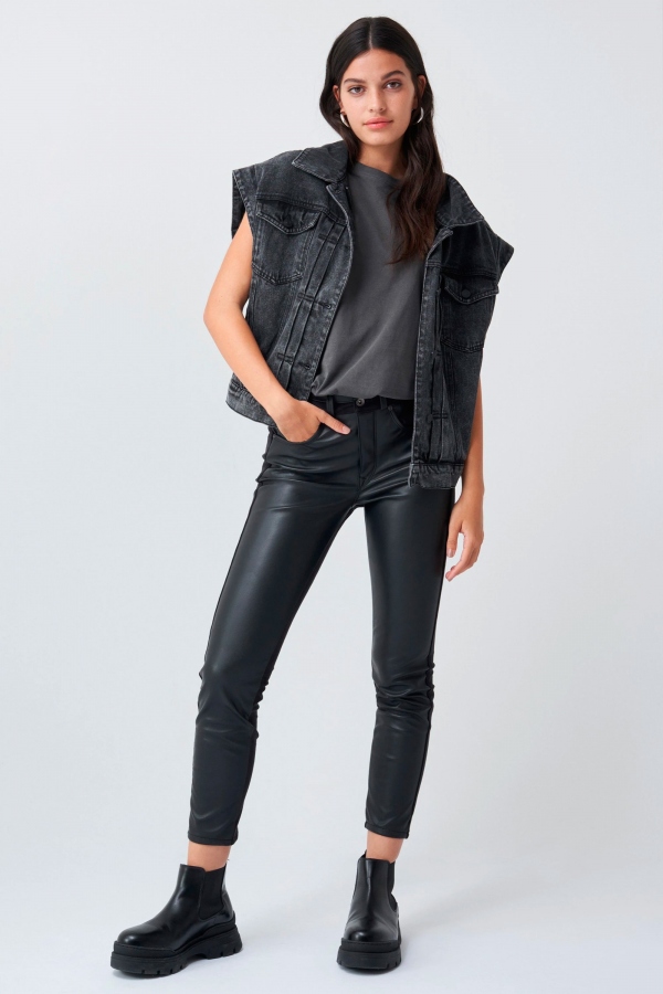 CAZADORA VAQUERA OVERSIZE MULTIFUNCIÓN