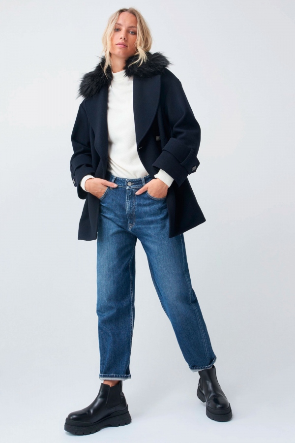 ABRIGO DE PAÑO CON PELO AZUL 2