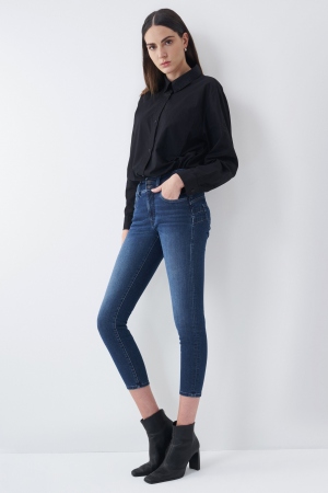 JEANS PUSH IN SECRET... 2