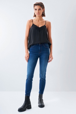 BLUSA LENCERA ENCAJE NEGRA