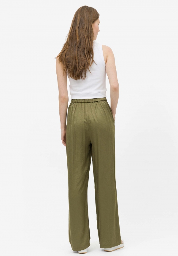 PANTALÓN FLUIDO VERDE OLIVA PANTALÓN FLUIDO VERDE OLIVA