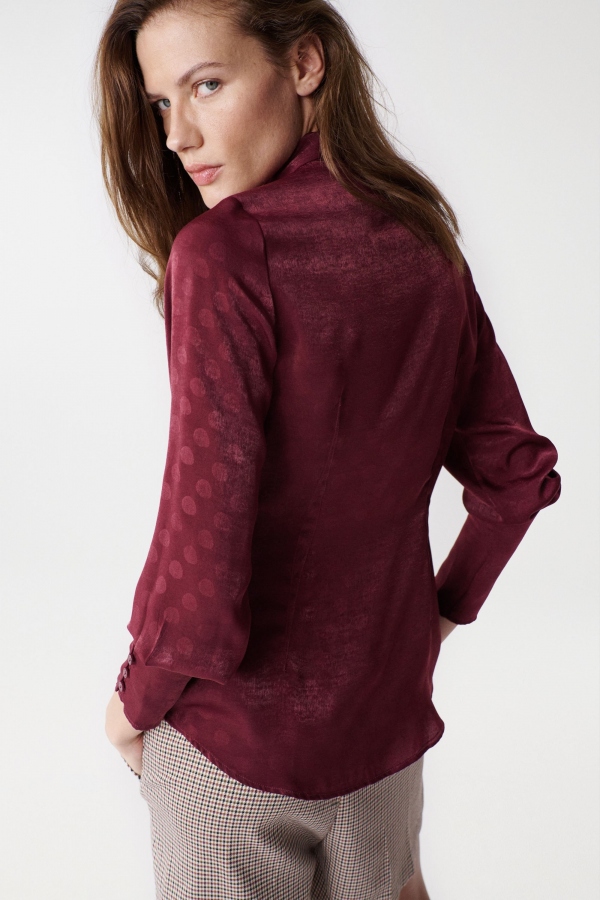 CAMISA ROSA EFECTO RELIEVE