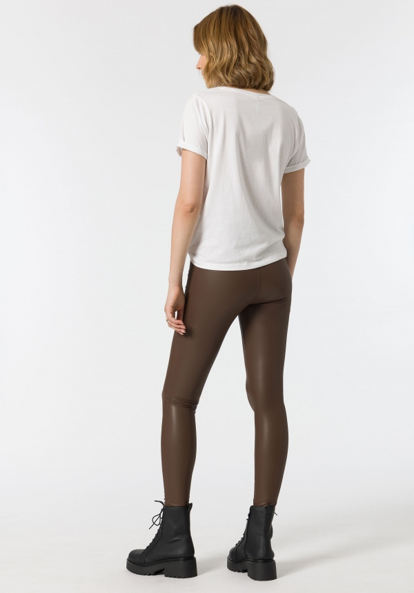 LEGGING EFECTO PIEL MARRÓN 2