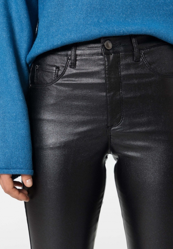 PANTALÓN PUSH UP TIRO ALTO SKINNY...