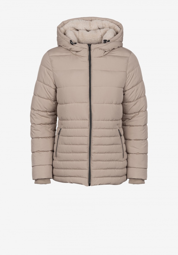 CHAQUETA BEIGE ACOLCHADA CON CAPUCHA CHAQUETA BEIGE ACOLCHADA CON CAPUCHA